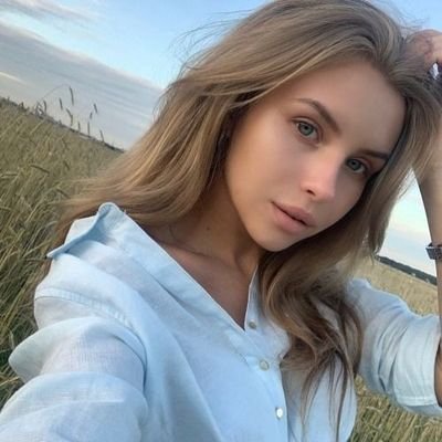 Hello, my name is Monica🌱 and I am a famous model. My father is Iranian and my mother is Swedish. I wish to come to Iran. 🇮🇷 🇸🇪