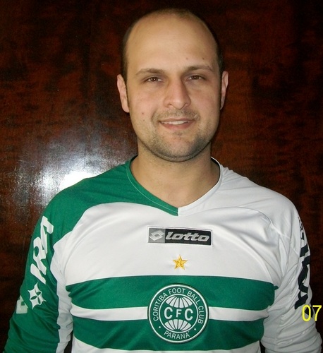 Estou em busca de grandes desafios com forte espirito empreendedor e de coletividade.