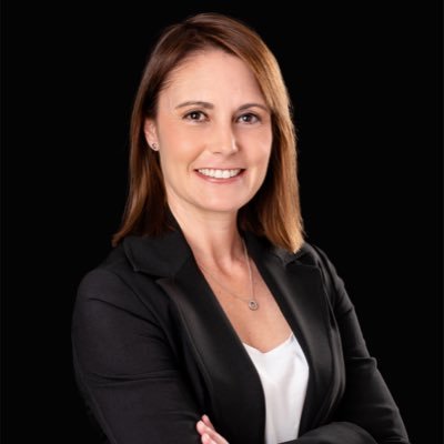 Consultora de políticas públicas de innovación. Docente por vocación. Madrileña de corazón y sevillana de adopción. Ciudadana global.