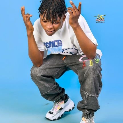 Freakyv78655791's profile picture. A young talented goat trying to achieve  something out in the Trenches