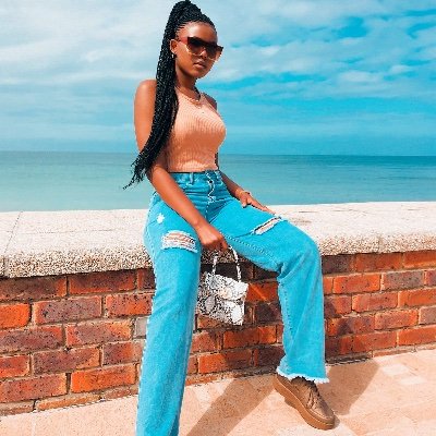 Miiehle_'s profile picture. Instagram: @miiehle
Facebook: Se Ño rita
Fashion Model 
Introvert