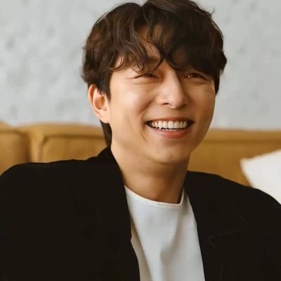 Am gong yoo From South Korea the famous celebrity film actor in Korean movie am here to have fun