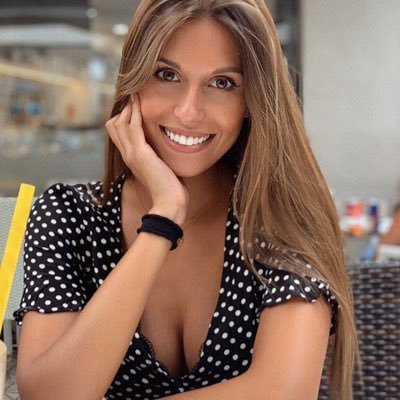 Annna_Cardano's profile picture. Shiller, DM me for more info!!