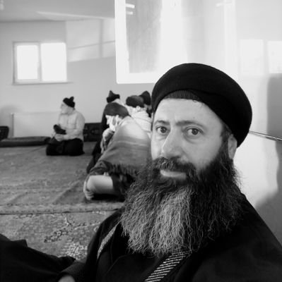ACZMENDİ Risale-i Nur Talebesi , Müslim Gündüz hayranı.
