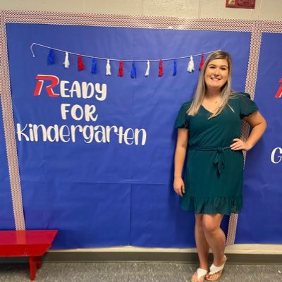 Kindergarten Teacher🍎