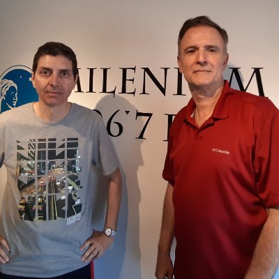 Sábados 12 hs. FM Milenium 106.7. Economía, política, negocios, música. Conducen @dsantoro59 y @pepebrea