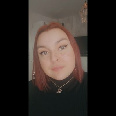 Melanie_mdt's profile picture. 💫20 ans 1 diamant, 2 diamants