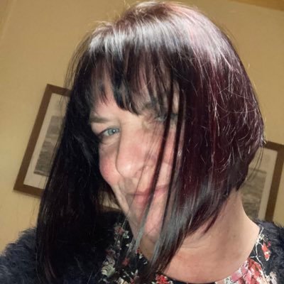 assistant headteacher, safeguarding lead, cava queen, servant to Topsy the cat. loves being in Edinburgh. lives by the sea but still a Wesy at heart.