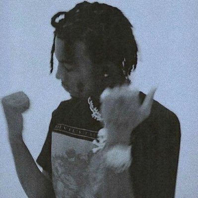 l04522's profile picture. 