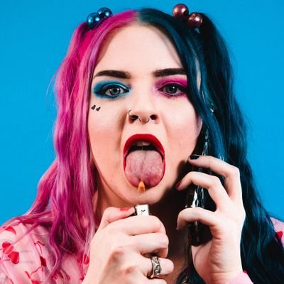 WRESTLER FROM BOW E3 LDN. The Last True Cockney. The Fight part of Fight & Flight. Wholesome Violence 🏳️🌈 she/her. Bookings: BeauBellesE3@gmail.com