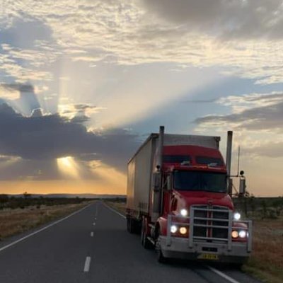 Central West Freight is a professional freight, transport, storage and distribution service located in Central West, New South Wales.