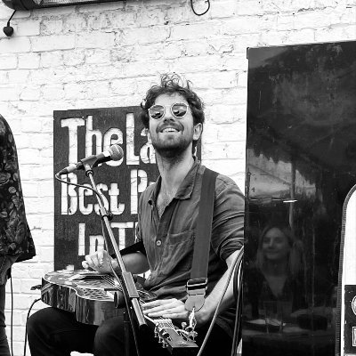 Busking, blues and booze. Frontman of the All Alones, guitarist with The Great Malarkey and occasional writer of words.