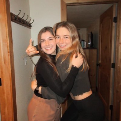 AngelinaAttaway's profile picture. the university of texas at austin