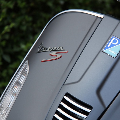 my wife & kids | technology | vespa | android | first adapter | solar | bbq | cars | telenet | scale models | social media | google | mobile