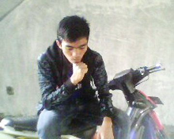 Sejak diriku  ,,,kecil sudah,,,merasakan...penderitaan,,,ketika,,,aq dewasa aq mengerti,,,ternyata,,, derita itu  membuat,,,aq mengerti kehidupan,,,ini