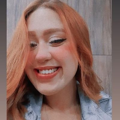 CarollineOak's profile picture. Não sei usar essa rede social, mas gosto dos memes e fofocas q ela me proporciona 🤣