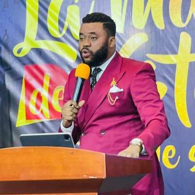 NancyKongo's profile picture. Développeur web et mobile.