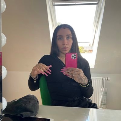 might b a stan acc idk…