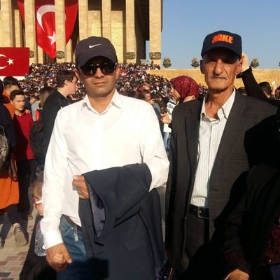 Jornalist/TV programcısı/Türkçü/ Şair/ Yazar/#GüneyAzerbaycan'lı

https://t.co/0g7VGgIzWh…