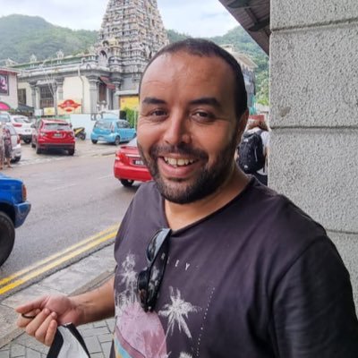 Elyaakoubi's profile picture. .