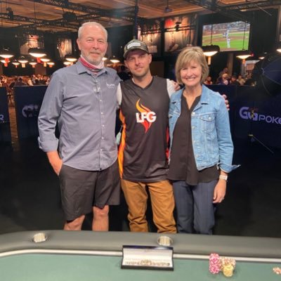 DuQueen2Q's profile picture. Poker Player, Investor. I take risks for a living