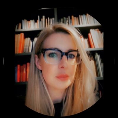 Gemmalevers's profile picture. just a women trying to make sense of this crazy world 🌍 #EDS IG: @gemmalevers 💃🏼