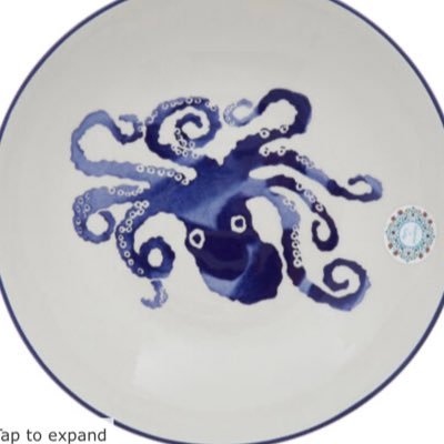 annie_rolo1's profile picture. Don’t mind me , 📚 🏡🤩 #asd #reading #books #newhouse #cleaning #renovating #booktwt #beatthebacklog happy to review 💟