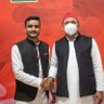 AdvShivamYdv's profile picture. नि० जिला सचिव
समाजवादी युवजन सभा कन्नौज 
🇧🇫🚲🚲🇧🇾
जिलाध्यक्ष(युवा) यदुवंशीय महासंघ कन्नौज.
पूर्व प्रदेश उपाध्यक्ष राष्टीय यादव सेना सैनिक
 प्रकोष्ठ (उ. प्र)