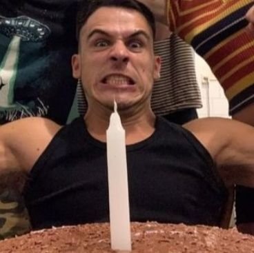 se eu segui, vamo cair na porrada? cai dentro
só entro aqui bebo kkkkkk