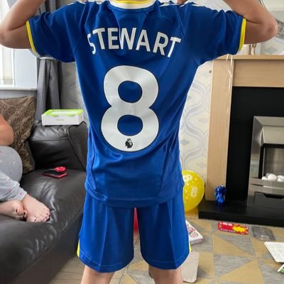 Ste55708184Gary's profile picture. Die hard blue