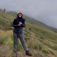 b e l l a (@lakuningsurya) 's Twitter Profile