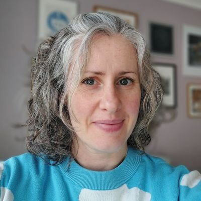 Writer (CB/MG/YA) rep'd by @gemma_cooper 💚
SEN TA & School Librarian📚
She/Her