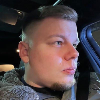 Berliner YouTuber & Streamer YouTube: https://t.co/i4mKivZE17 Twitch: https://t.co/tKygpQNv7Q    Impressum: https://t.co/cPe9i52SHR