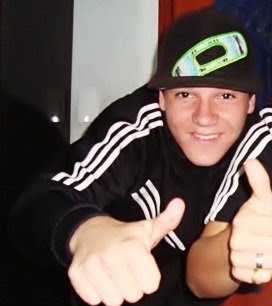 des de pequeno tive encinamento de ter que respeita. !!   é um simples menor , sonhador ♪