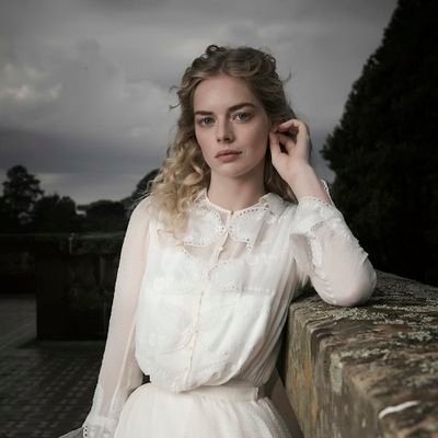 AnaLawrance's profile picture. Wish for inner peace