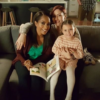 Fan run. Alex Danvers & Kelly Olsen - Sentinel & Guardian plus other SG related posts and more from #ChylerLeigh #AzieTesfai aka Mrs & Mrs Olsen-Danvers