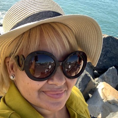 veron_thatsme's profile picture. Normal but definitely not ordinary, actually pretty extraordinary. Son of God, wife to Cohan, mom to Evert & Noah ❤️ All views expressed are personal!