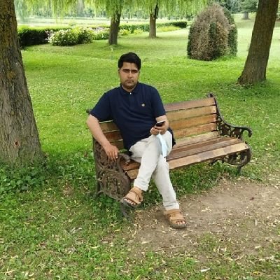 KhashuShabir's profile picture. HUM MOHABBAT MIZAJ LOGO KI NAFRATE LA ILAAJ HOTI HAI !! SAHB