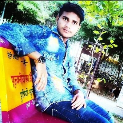 ManojQuit's profile picture. Collage life