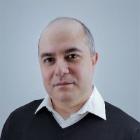 Yasharz (@yasharzeighami) 's Twitter Profile