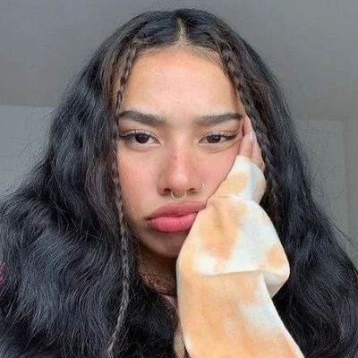 Karolayneliilo1's profile picture. 