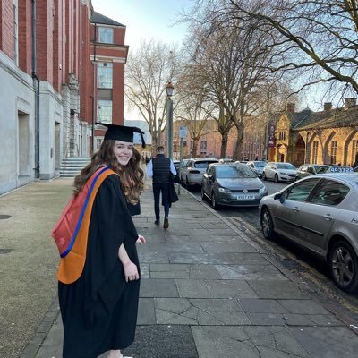English RQT 📚// English Literature graduate 👩🏼‍🎓// PGCE 2020-21// “It was books that made me feel that perhaps I was not completely alone”