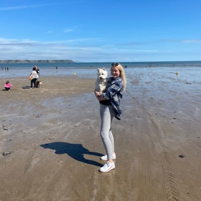 _LaurenSheppard's profile picture. IG: laurensheppard17 ✨