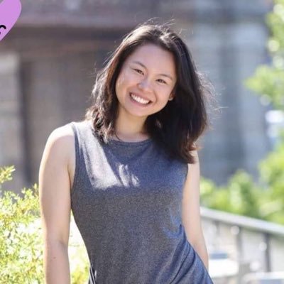 YiyiW7080's profile picture. 