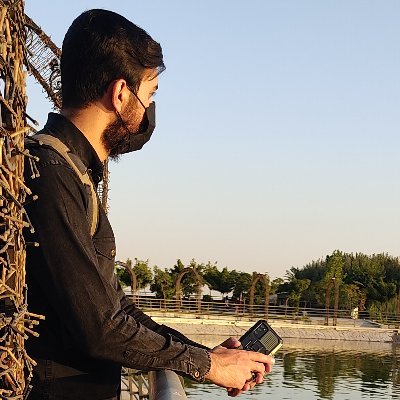 طالب بجامعة الإمام صادق-طهران
ناشط إعلامي و باحث في العلاقات الدولية
🇸🇾🇱🇧🇵🇸