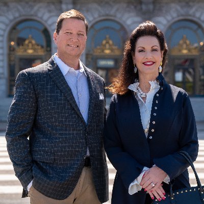 Steven Minchen DRE# 01367542
Kelly Minchen DRE# 01811086
Compass 
Realtors®
https://t.co/OLPF17a1oQ