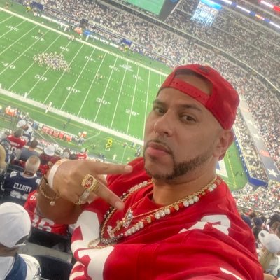 nickdmx78's profile picture. 49ers Fanatic since 1988 🏈🍻 #FTTB