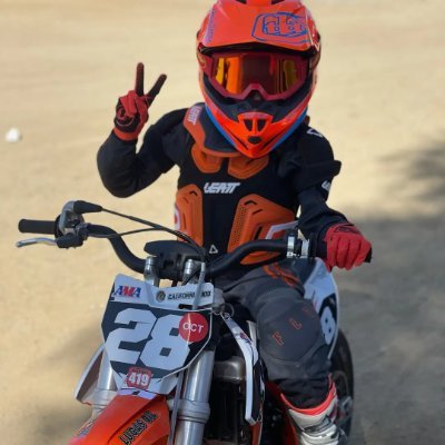 Flat Track Racer that lives to race and races to live.
KTM