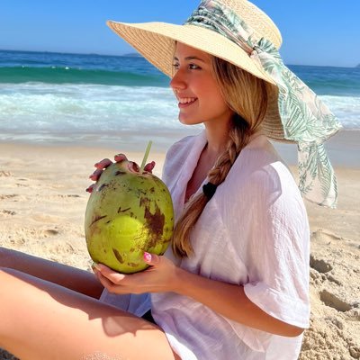 pazsantacruzr's profile picture. ig: mariapazriosn