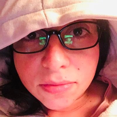 buena onda, enojona, ♌️, amante de los deportes y del futbol, colocolina y del Manchester United, crossfit🏋🏻‍♀️,amante de los video juegos 🎮asi de ñoña🤓😅🎮